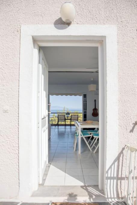 Villa Karantou Tirós Esterno foto